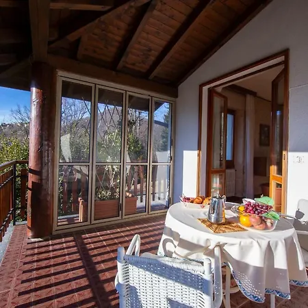 아파트 Sleeps 4 Arizzano